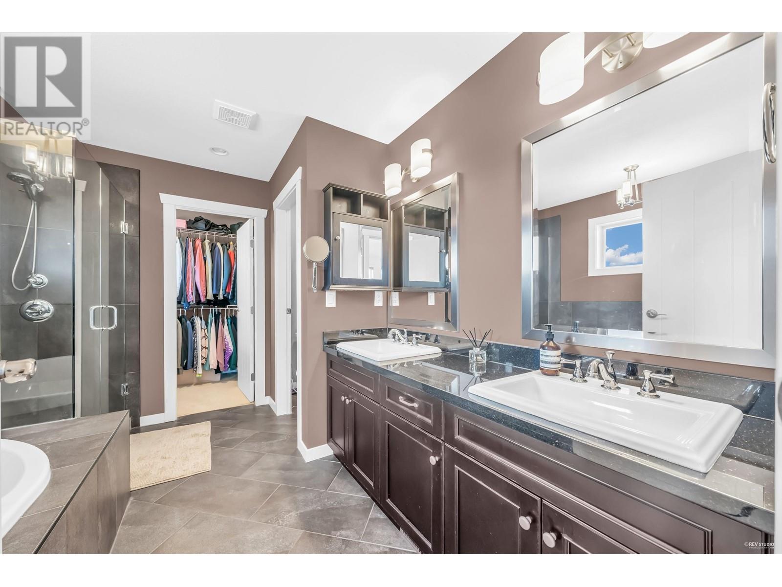 1382 Coast Meridian Road, Coquitlam, British Columbia  V3E 3H1 - Photo 23 - R2865256