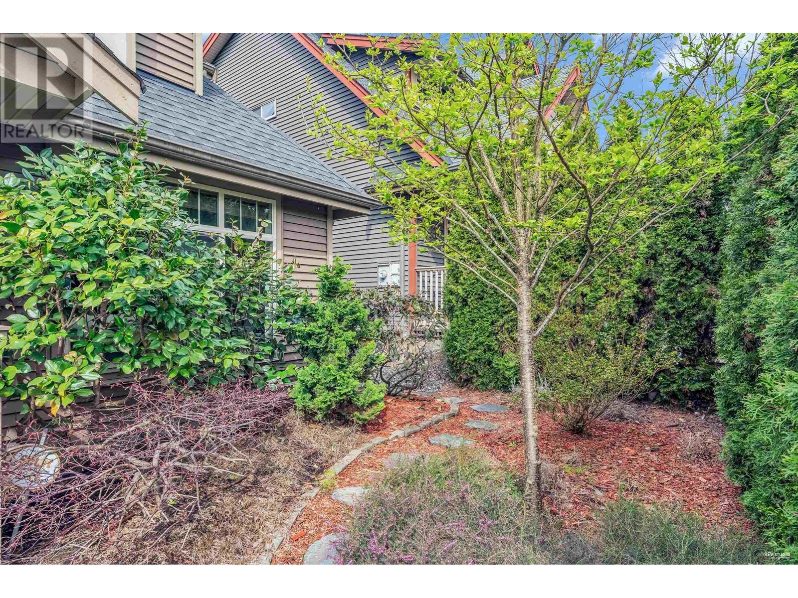 1382 Coast Meridian Road, Coquitlam, British Columbia  V3E 3H1 - Photo 38 - R2865256