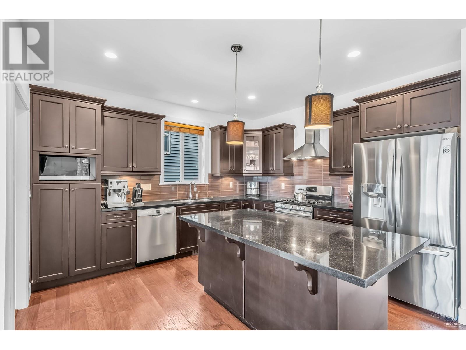 1382 Coast Meridian Road, Coquitlam, British Columbia  V3E 3H1 - Photo 9 - R2865256