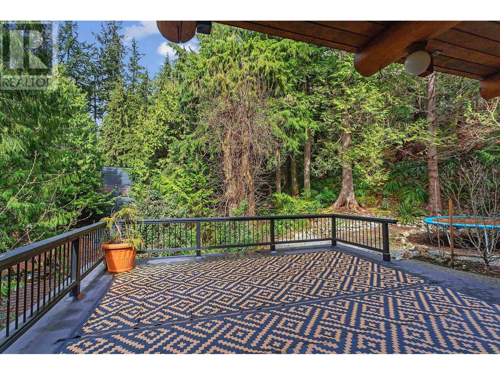 325 Bayview Road, Lions Bay, British Columbia  V0N 2E0 - Photo 6 - R2865096