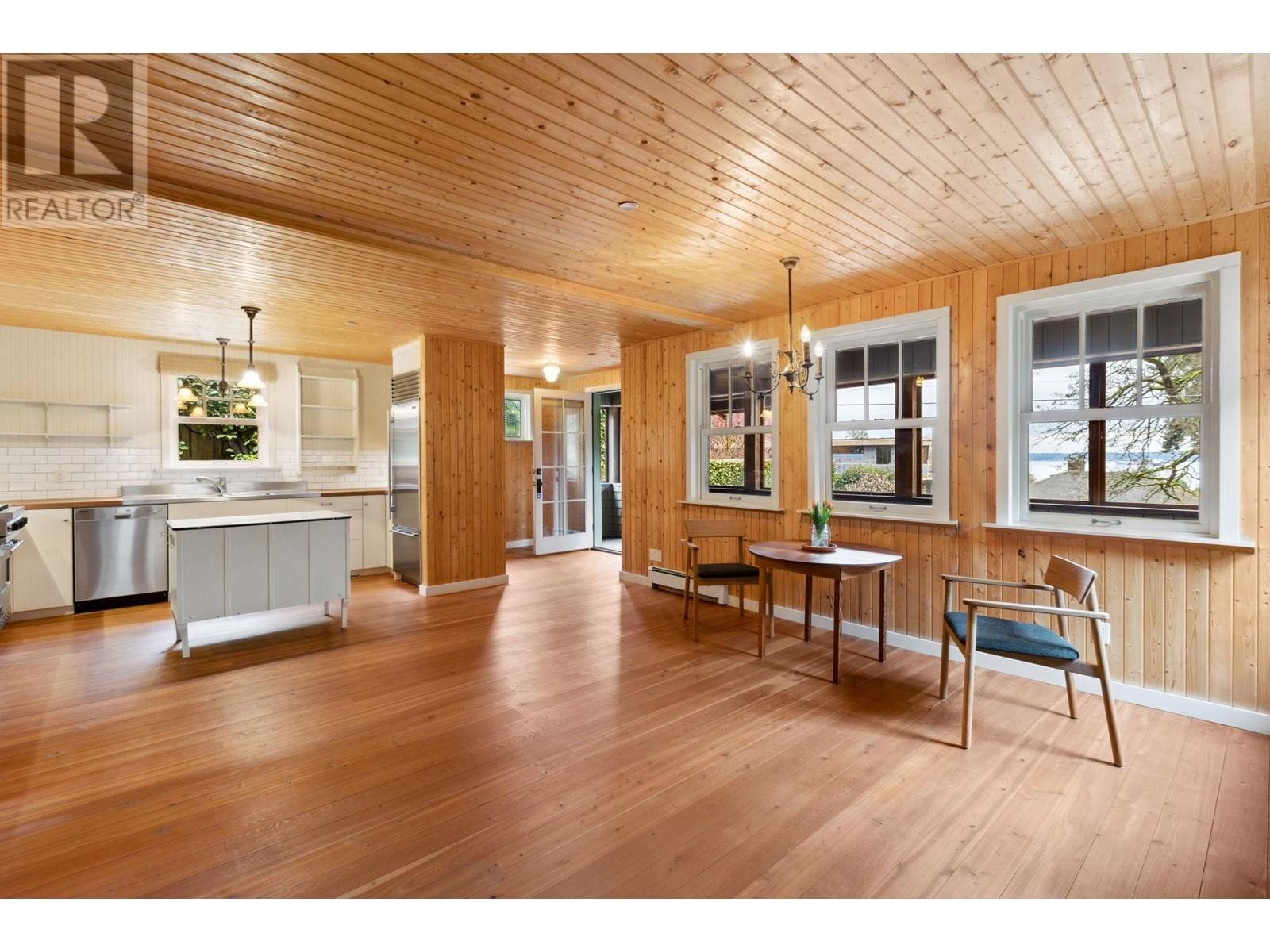 2757 Mathers Avenue, West Vancouver, British Columbia  V7V 2J5 - Photo 8 - R2865322
