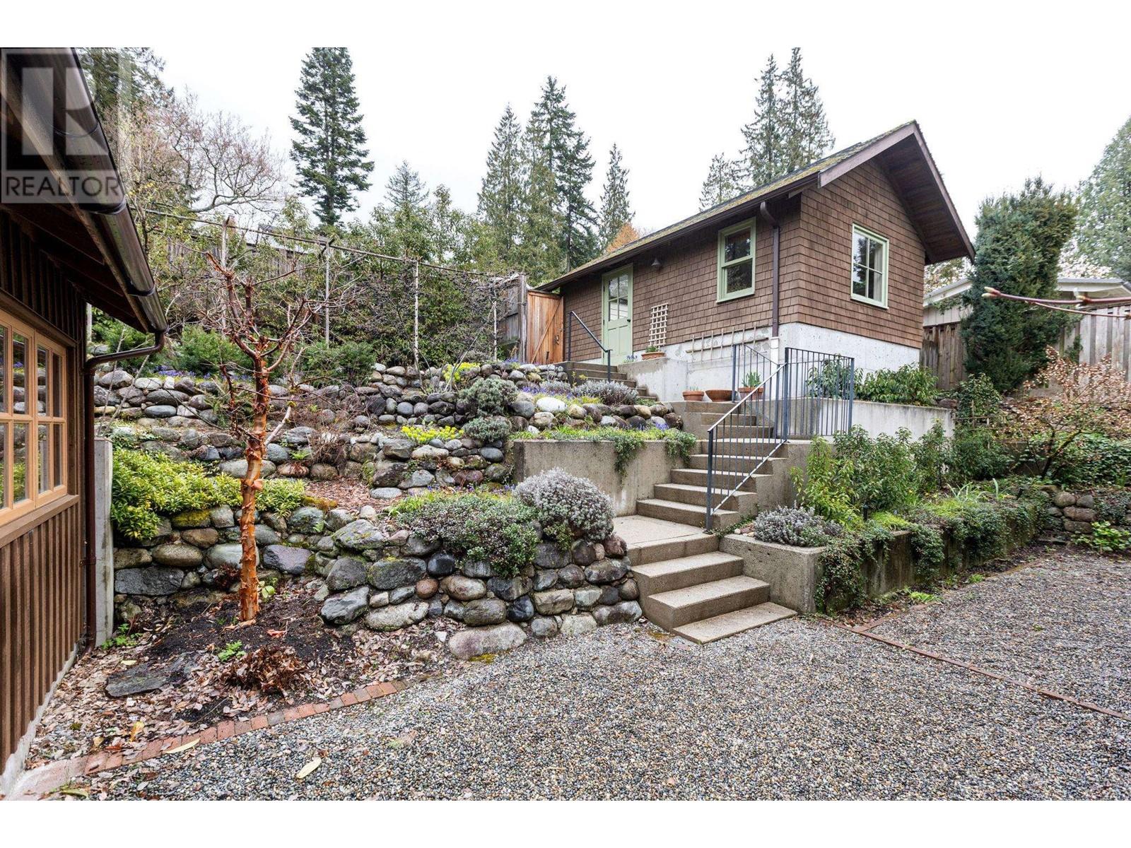 2757 Mathers Avenue, West Vancouver, British Columbia  V7V 2J5 - Photo 17 - R2865322