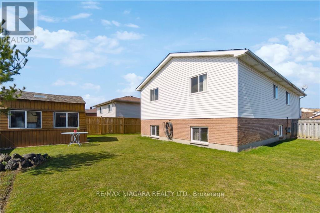 7516 Monastery Drive, Niagara Falls, Ontario  L2H 3A7 - Photo 15 - X8184250