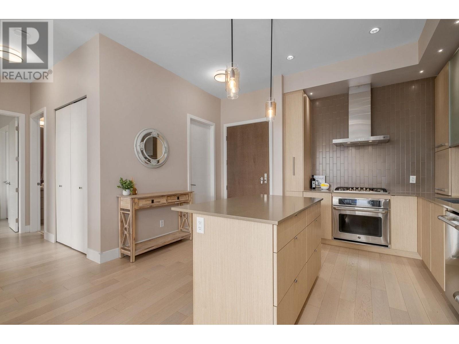 208 260 Salter Street, New Westminster, British Columbia  V3M 0J4 - Photo 10 - R2865172