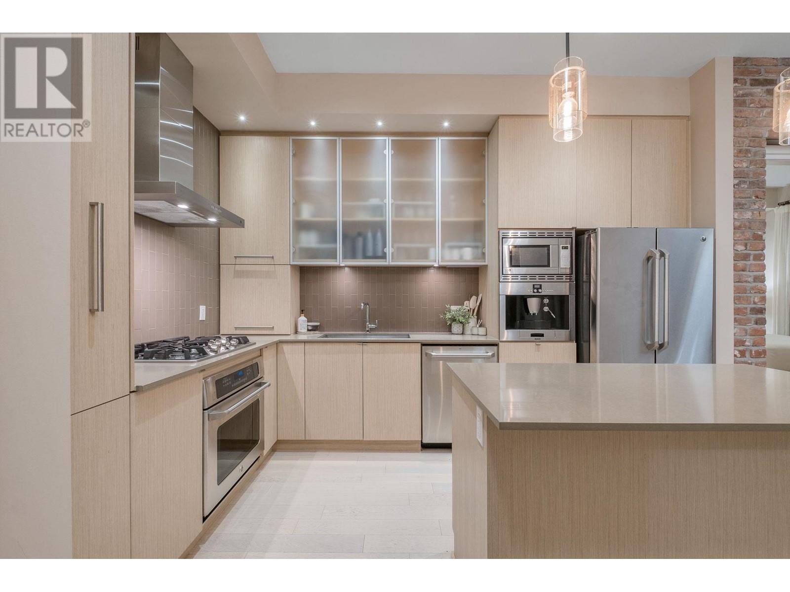 208 260 Salter Street, New Westminster, British Columbia  V3M 0J4 - Photo 15 - R2865172