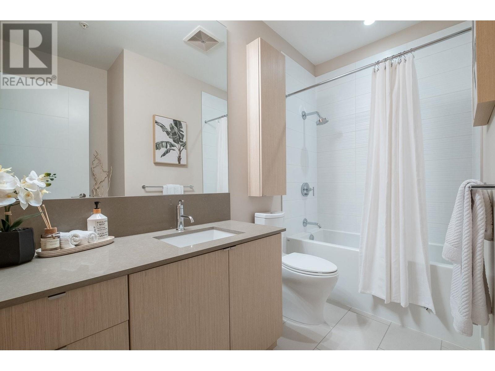 208 260 Salter Street, New Westminster, British Columbia  V3M 0J4 - Photo 32 - R2865172