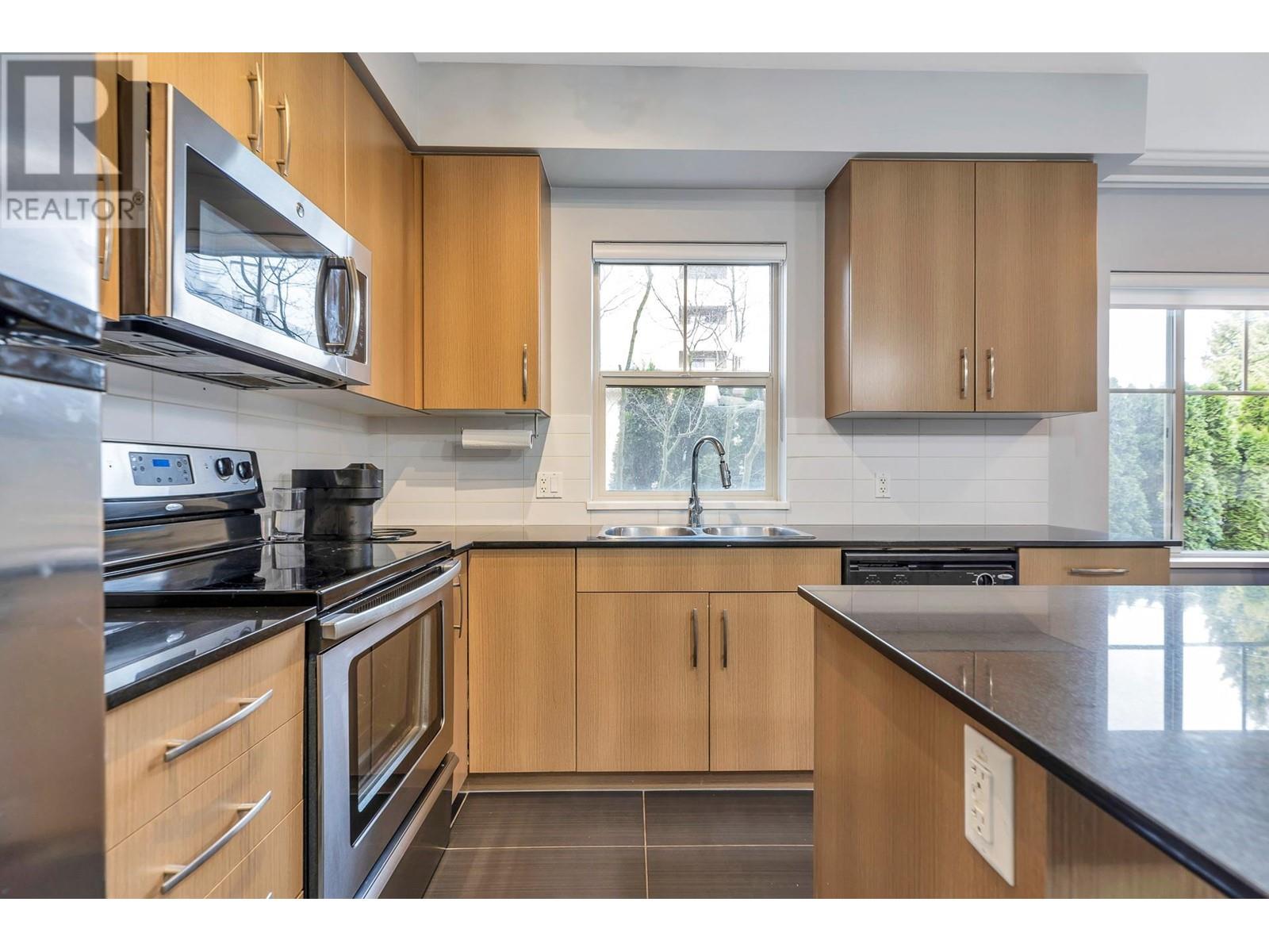 201 22290 North Avenue, Maple Ridge, British Columbia  V2X 8Z8 - Photo 8 - R2865131