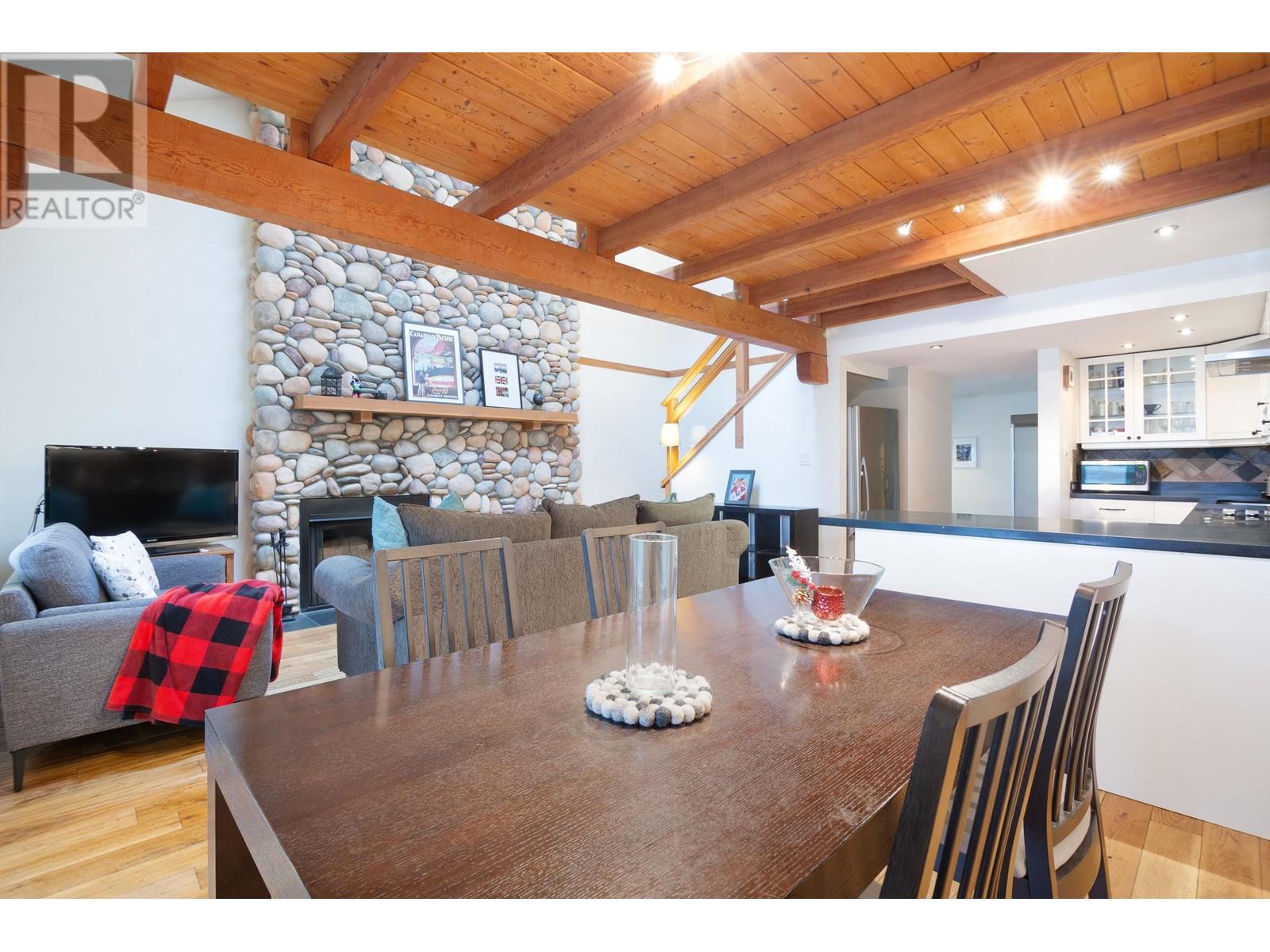 4 2173 Timber Ridge, Whistler, British Columbia  V8E 0A8 - Photo 4 - R2865337