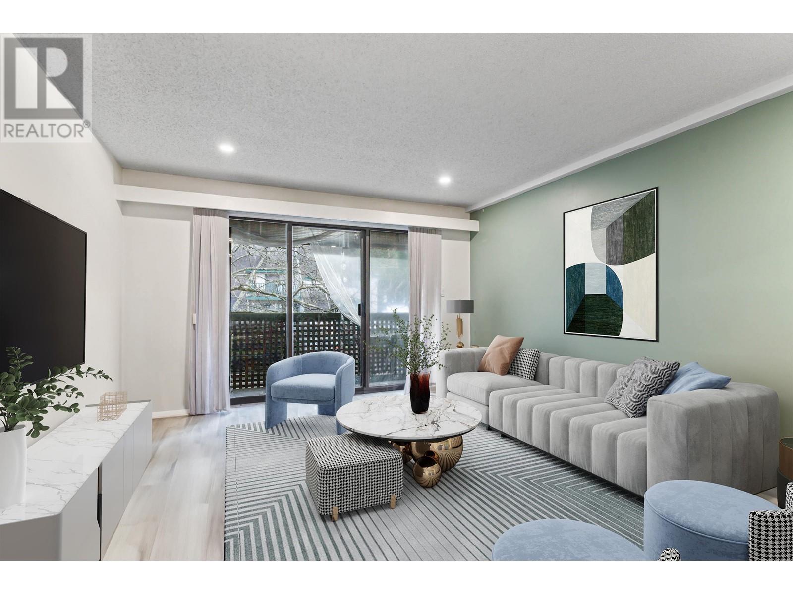 305 385 Ginger Drive, New Westminster, British Columbia  V3L 5L6 - Photo 2 - R2865346