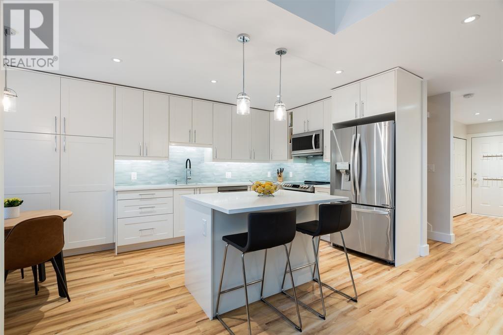 34 650 Roche Point Drive, North Vancouver, British Columbia  V7H 2Z5 - Photo 2 - R2865365