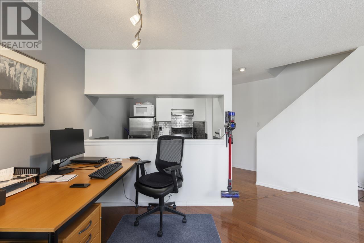 16 1870 Yew Street, Vancouver, British Columbia  V6K 3G2 - Photo 8 - R2865377
