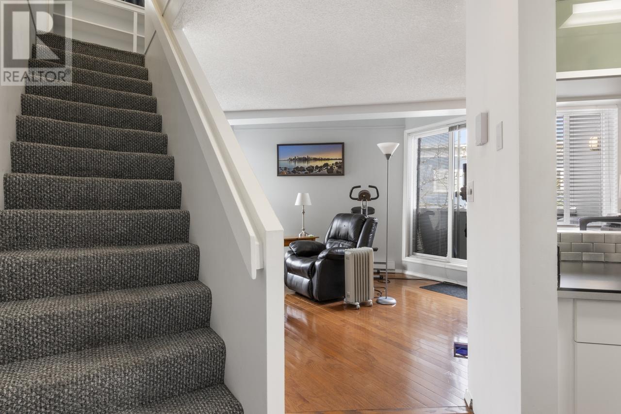 16 1870 Yew Street, Vancouver, British Columbia  V6K 3G2 - Photo 9 - R2865377