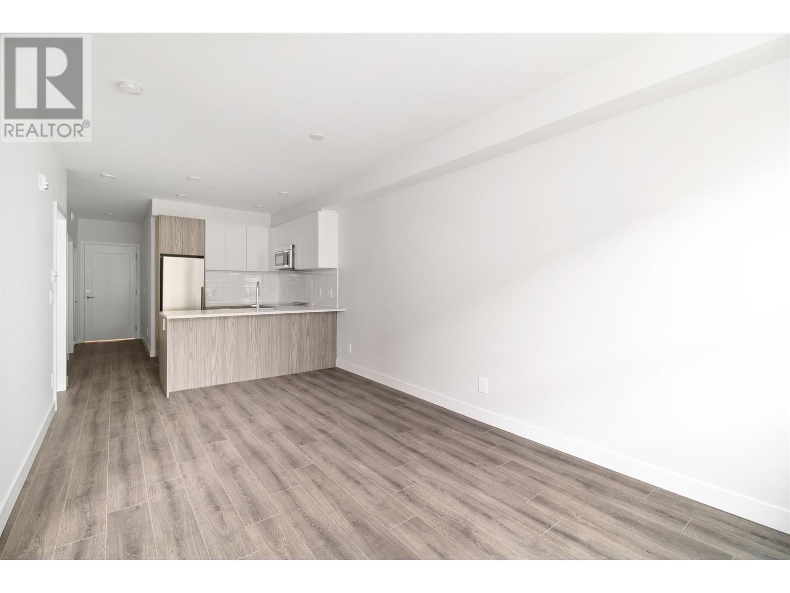 309 5523 Hastings Street, Burnaby, British Columbia  V5B 1R2 - Photo 2 - R2865425