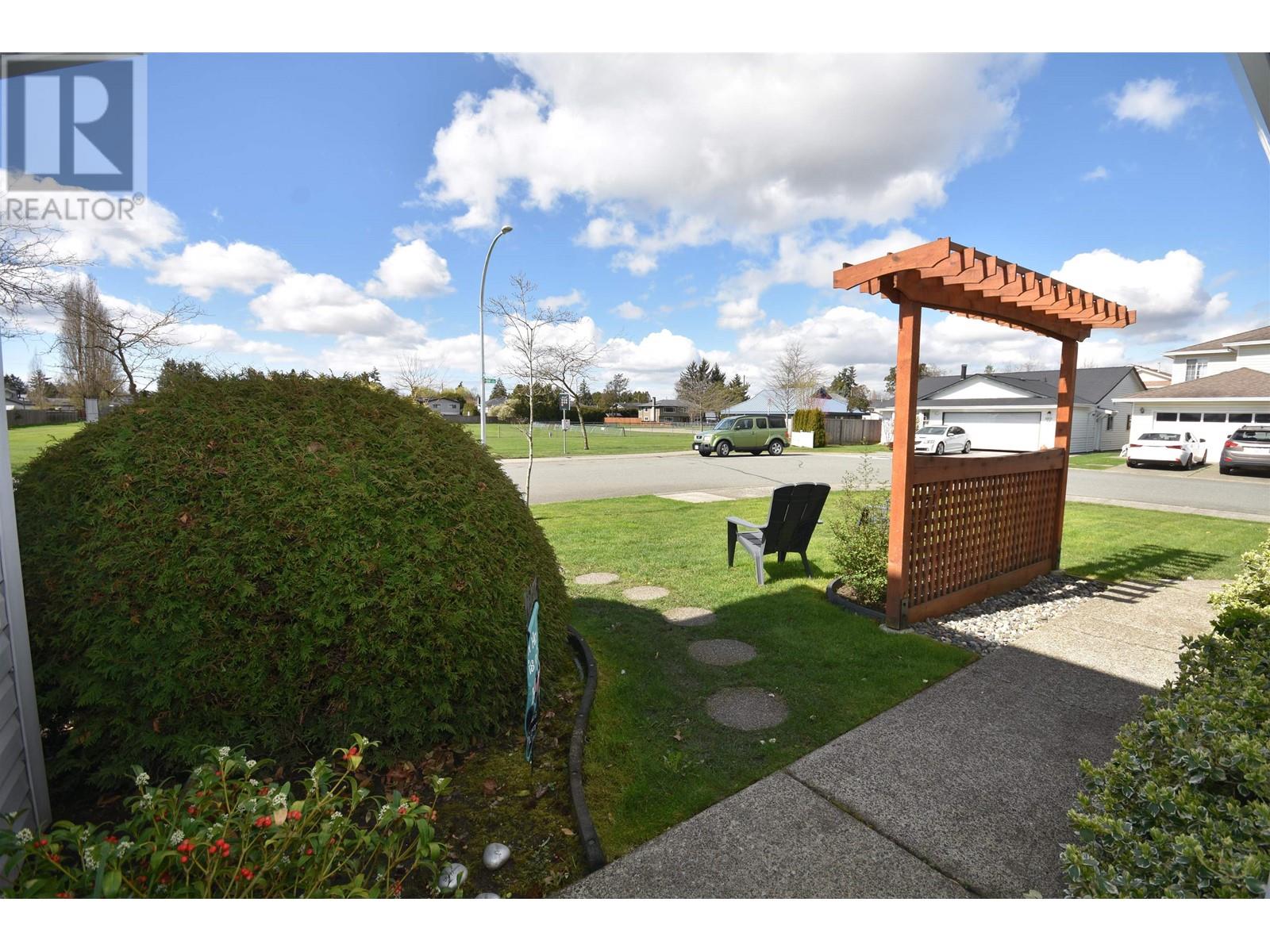 5924 49 Avenue, Delta, British Columbia  V4K 4L7 - Photo 3 - R2865355
