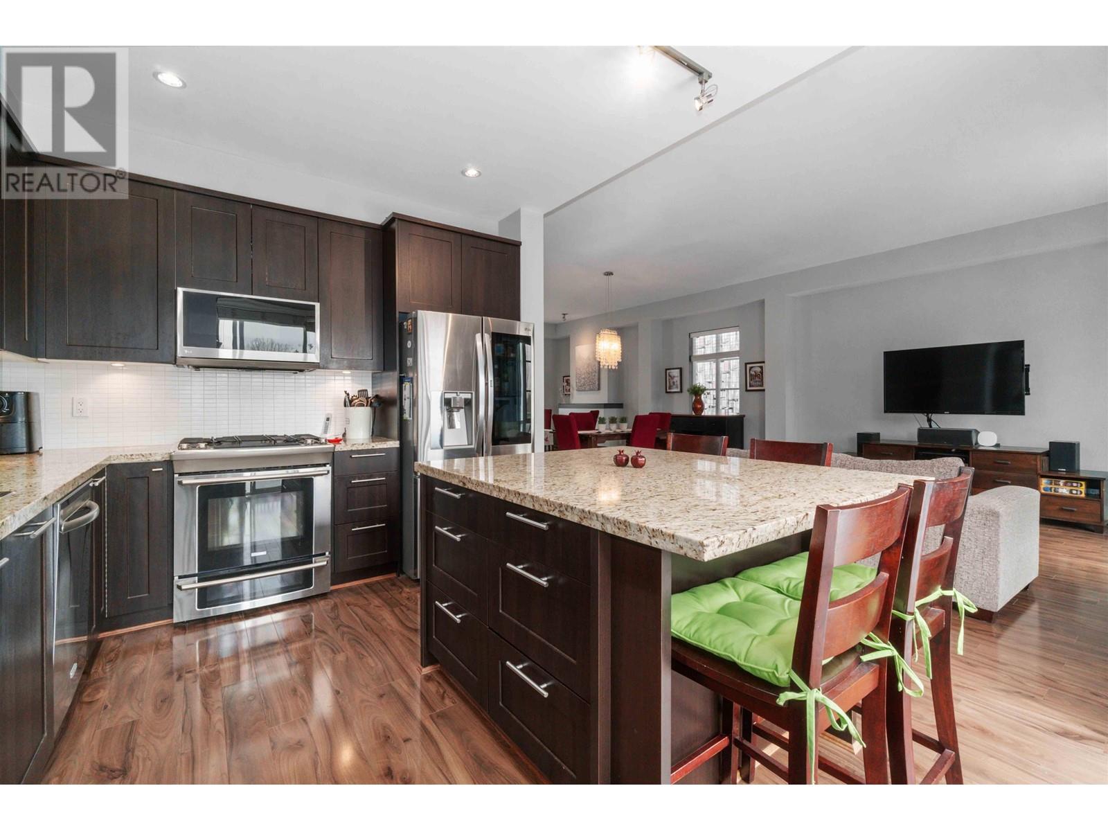 3446 Darwin Avenue, Coquitlam, British Columbia  V3B 3H7 - Photo 13 - R2865356