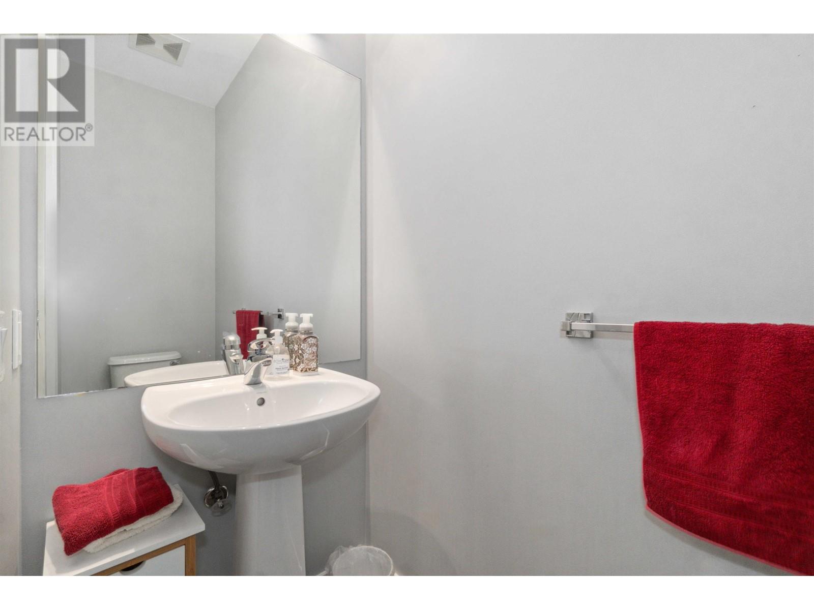 3446 Darwin Avenue, Coquitlam, British Columbia  V3B 3H7 - Photo 15 - R2865356