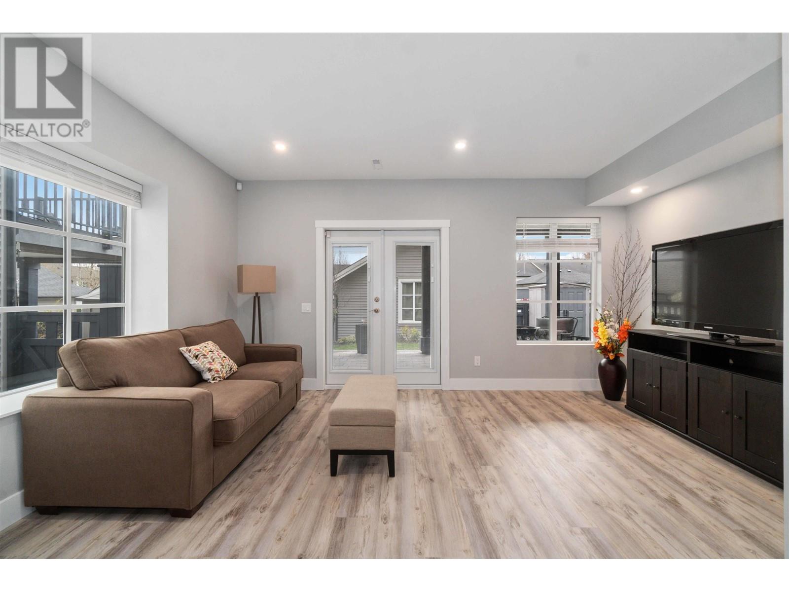 3446 Darwin Avenue, Coquitlam, British Columbia  V3B 3H7 - Photo 29 - R2865356