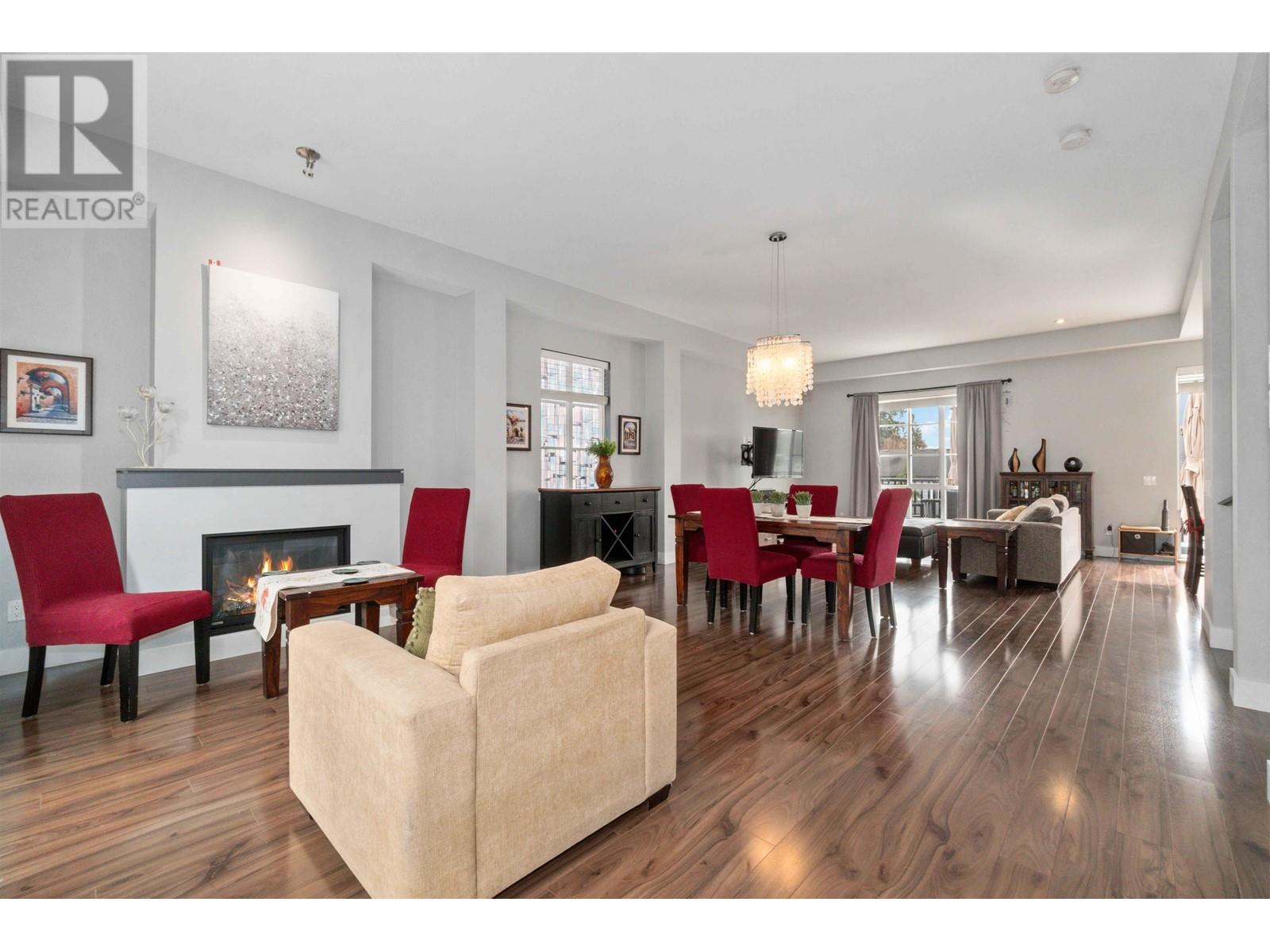 3446 Darwin Avenue, Coquitlam, British Columbia  V3B 3H7 - Photo 4 - R2865356
