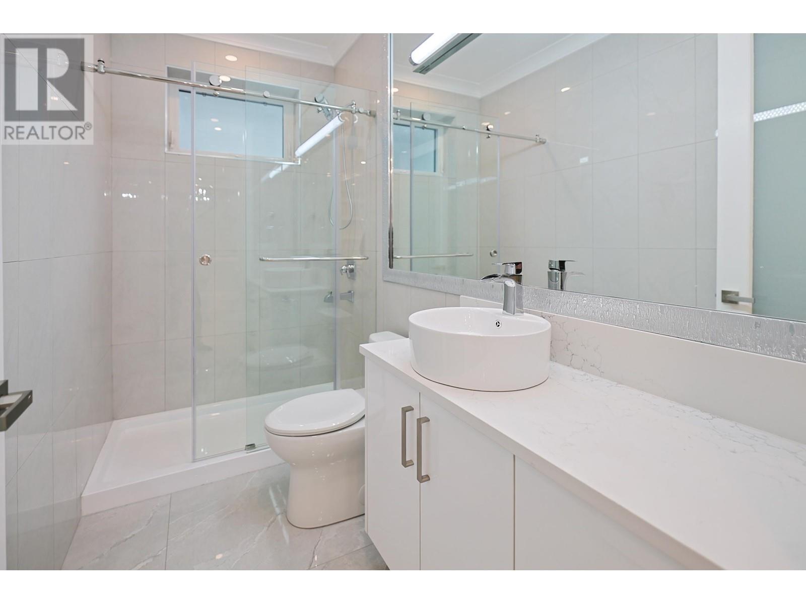 2984 Kitchener Street, Vancouver, British Columbia  V5K 3E5 - Photo 10 - R2865367