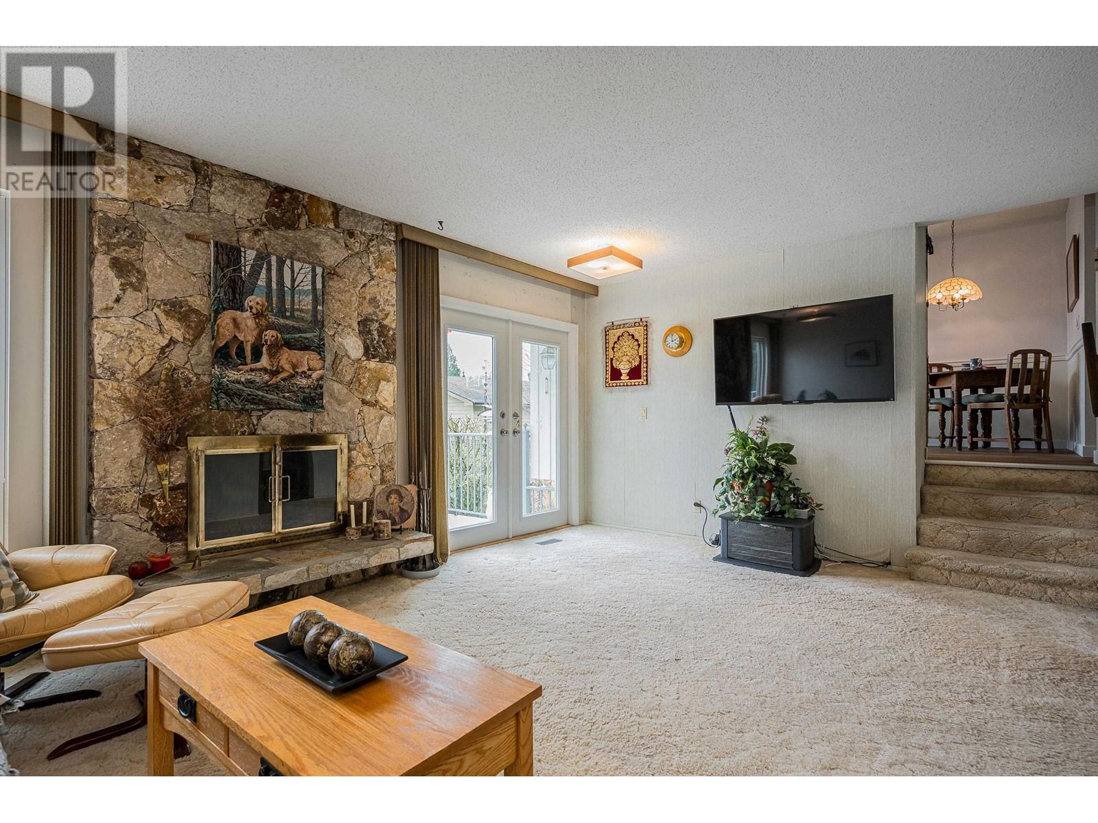 3175 Beacon Drive, Coquitlam, British Columbia  V3C 3W7 - Photo 14 - R2865392