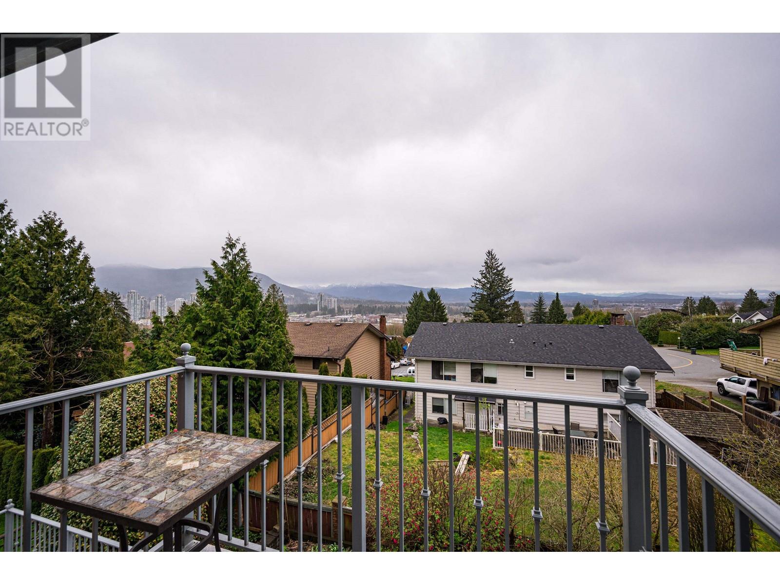 3175 Beacon Drive, Coquitlam, British Columbia  V3C 3W7 - Photo 24 - R2865392