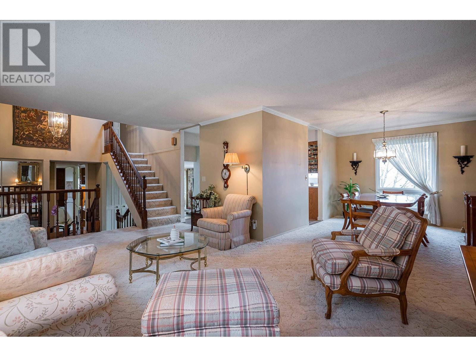 3175 Beacon Drive, Coquitlam, British Columbia  V3C 3W7 - Photo 7 - R2865392