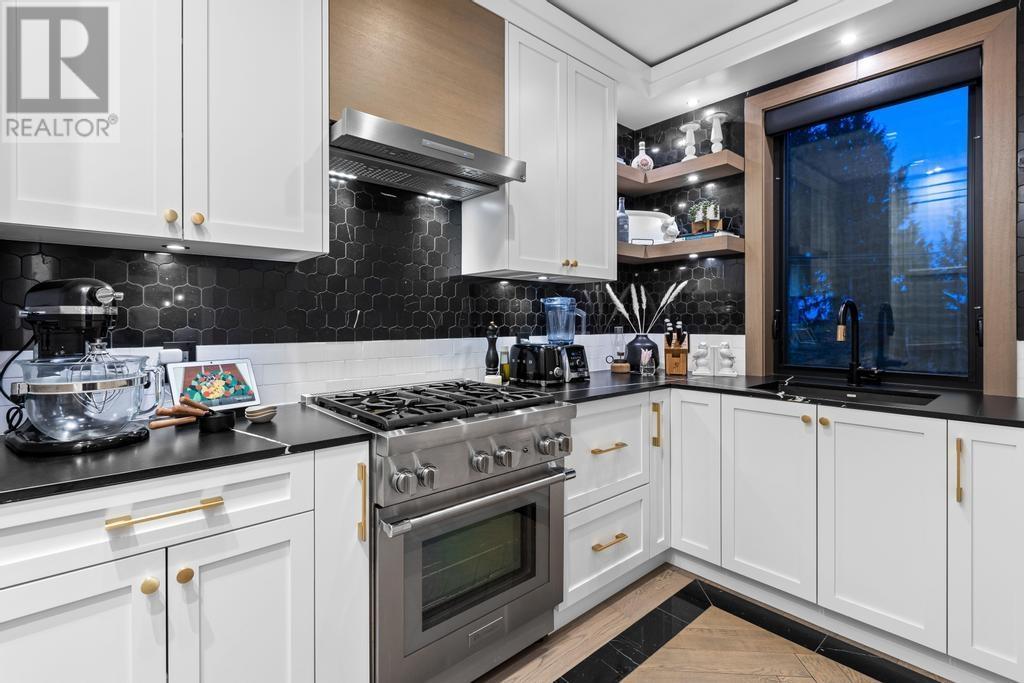 660 St. Andrews Road, West Vancouver, British Columbia  V7S 1V6 - Photo 16 - R2865397