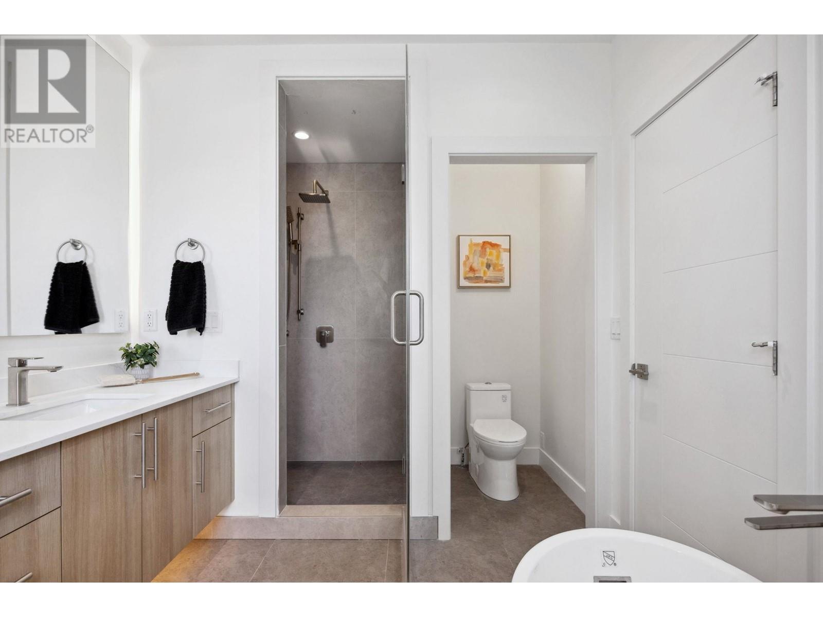 2644 Chesterfield Avenue, North Vancouver, British Columbia  V7N 3M2 - Photo 14 - R2865399