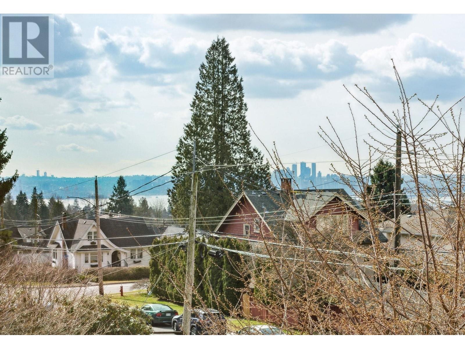 2644 Chesterfield Avenue, North Vancouver, British Columbia  V7N 3M2 - Photo 5 - R2865399