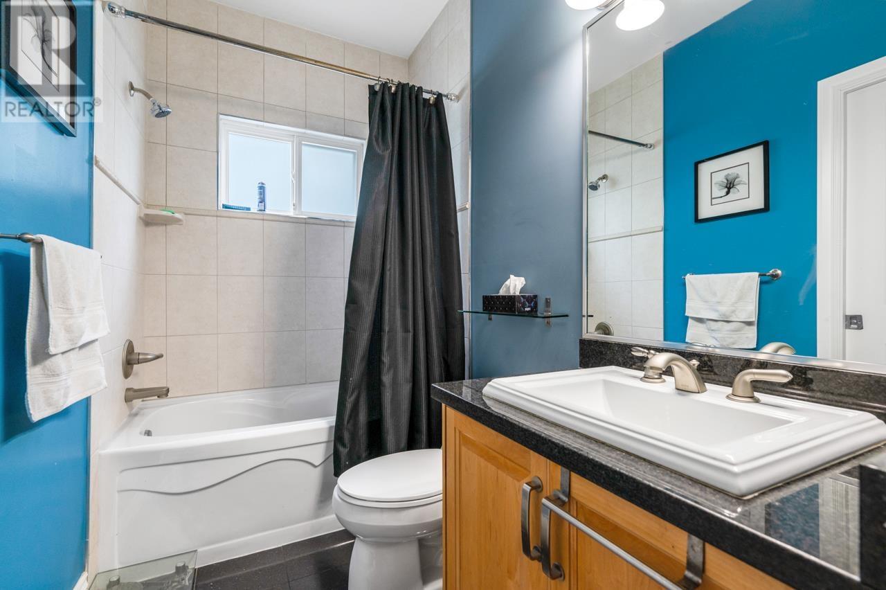 8050 Victoria Drive, Vancouver, British Columbia  V5P 4A5 - Photo 11 - R2865404