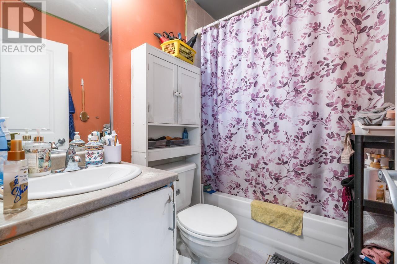 8050 Victoria Drive, Vancouver, British Columbia  V5P 4A5 - Photo 8 - R2865404