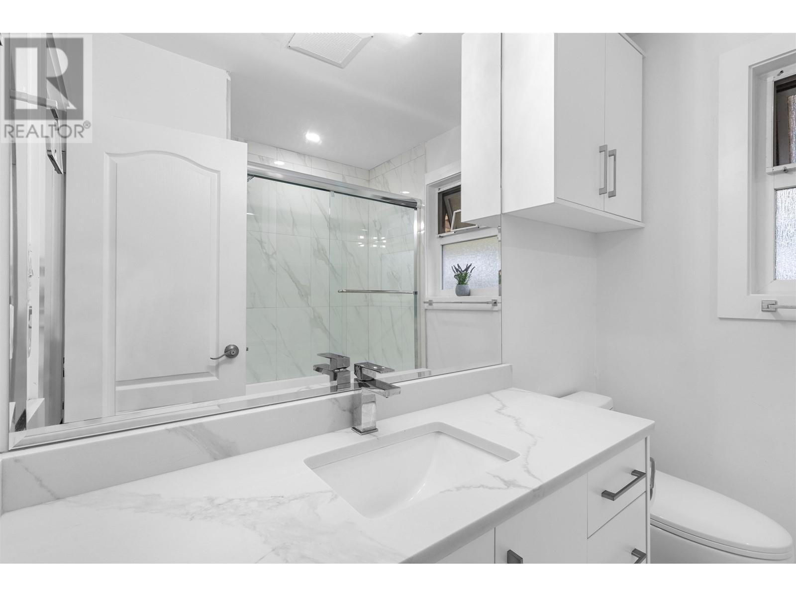 691 Schoolhouse Street, Coquitlam, British Columbia  V3J 5R6 - Photo 14 - R2865416