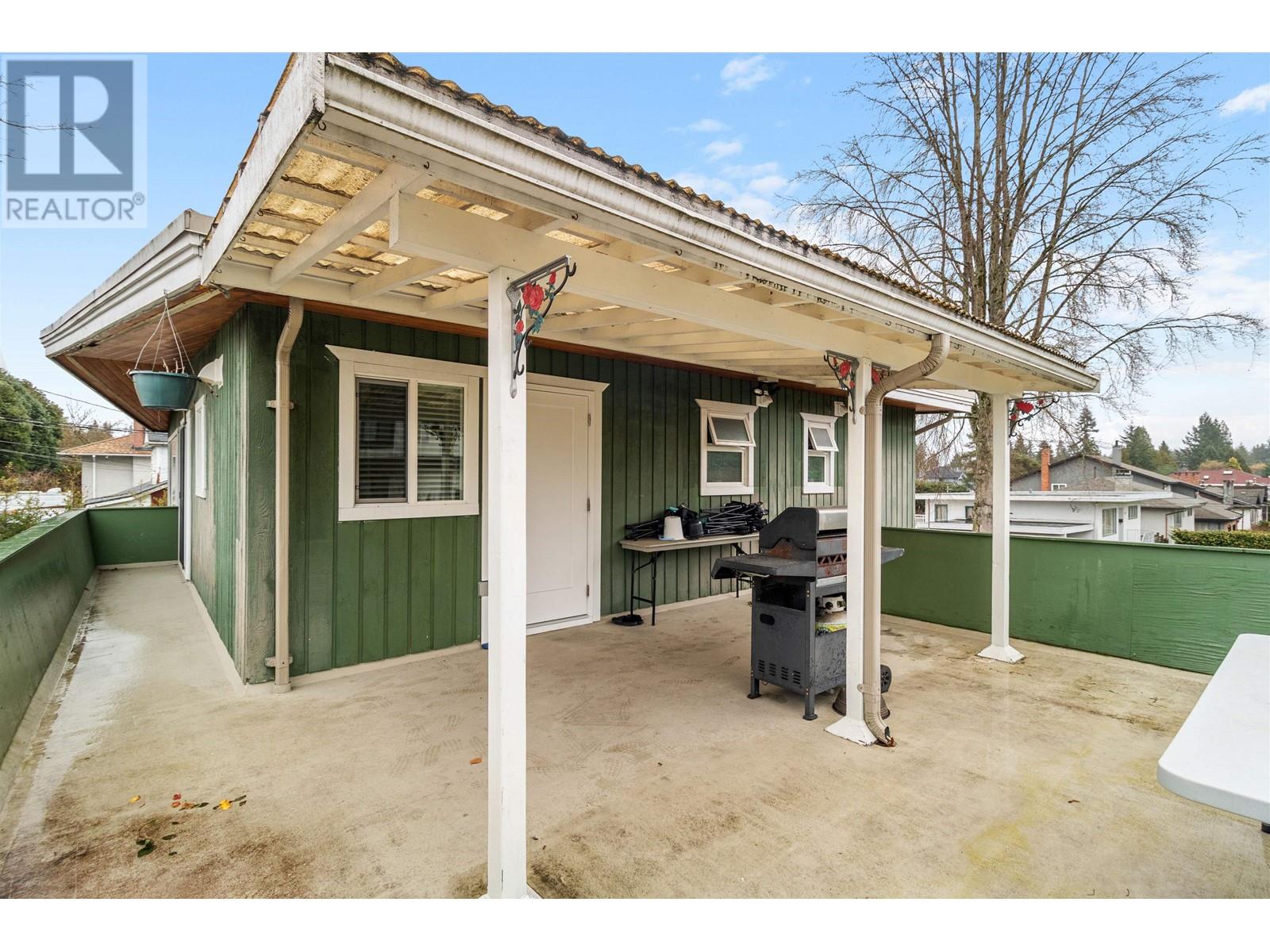 691 Schoolhouse Street, Coquitlam, British Columbia  V3J 5R6 - Photo 24 - R2865416