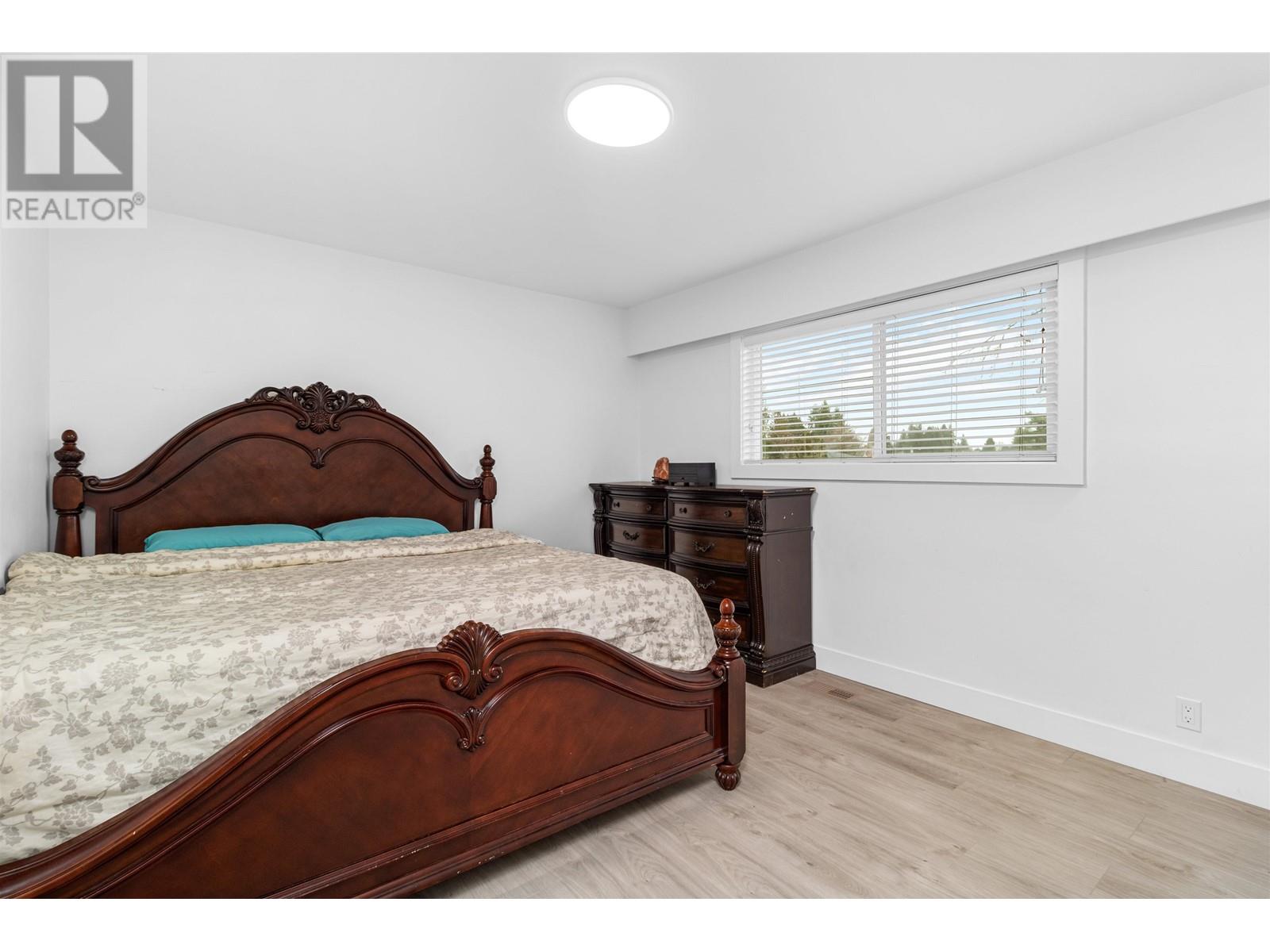 691 Schoolhouse Street, Coquitlam, British Columbia  V3J 5R6 - Photo 8 - R2865416