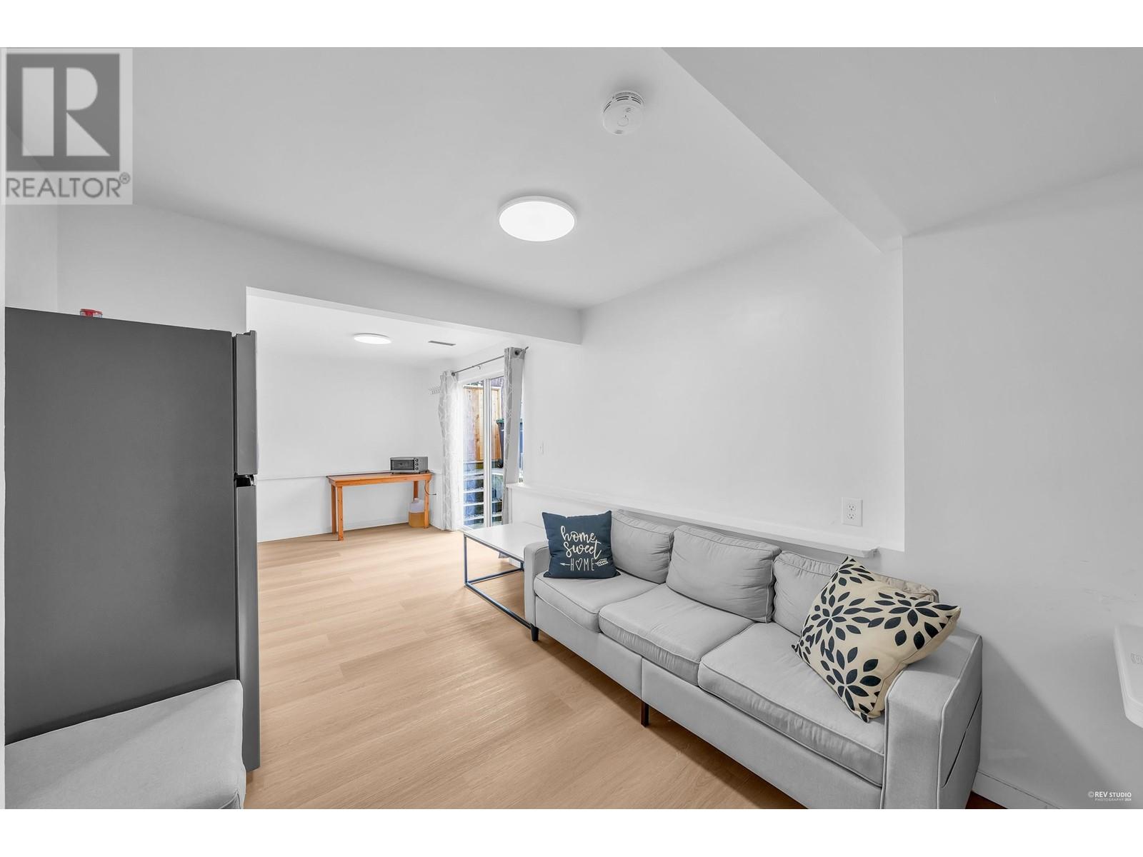 3225 Ballenas Court, Coquitlam, British Columbia  V3E 1T3 - Photo 30 - R2865439