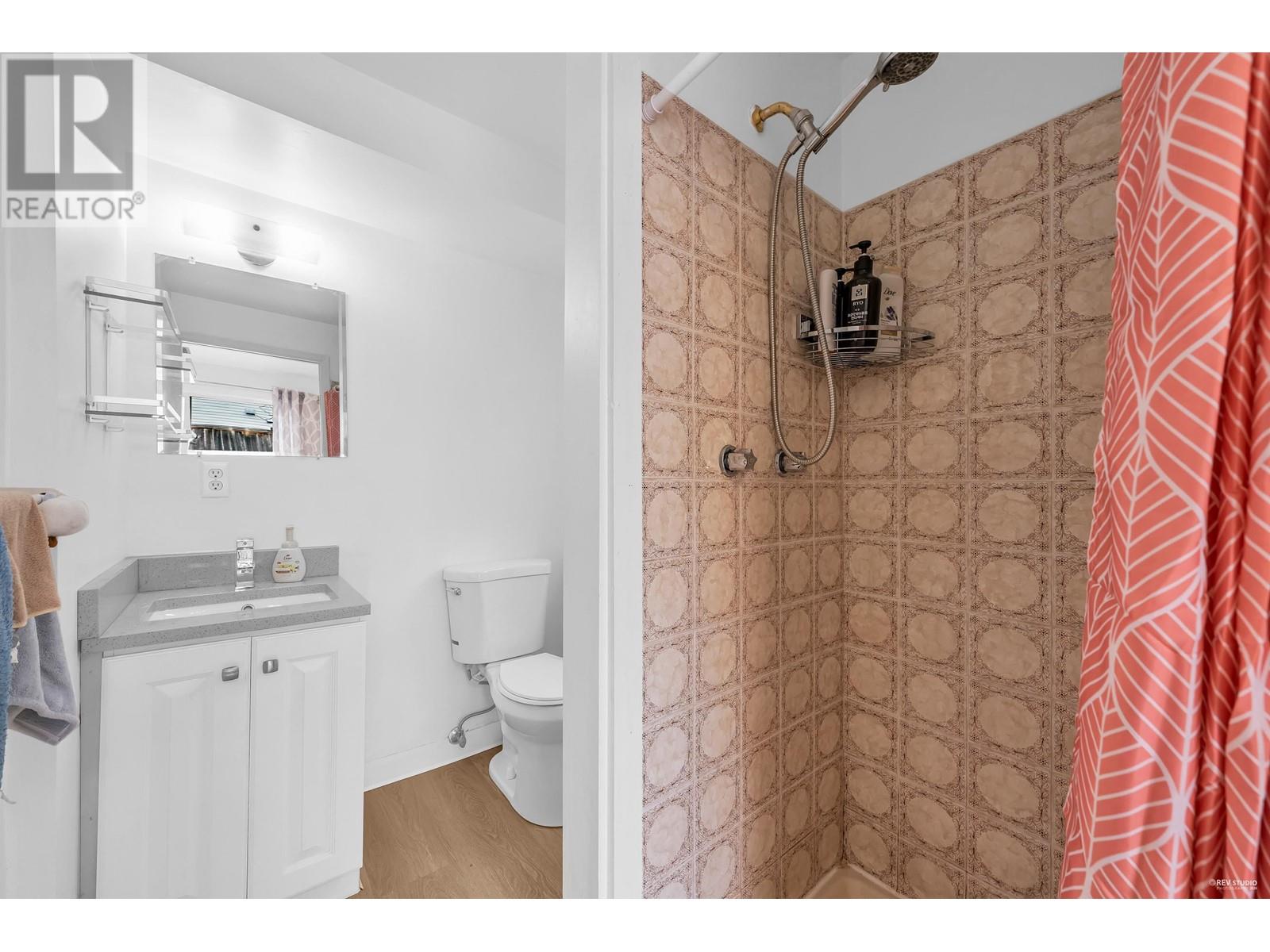 3225 Ballenas Court, Coquitlam, British Columbia  V3E 1T3 - Photo 32 - R2865439