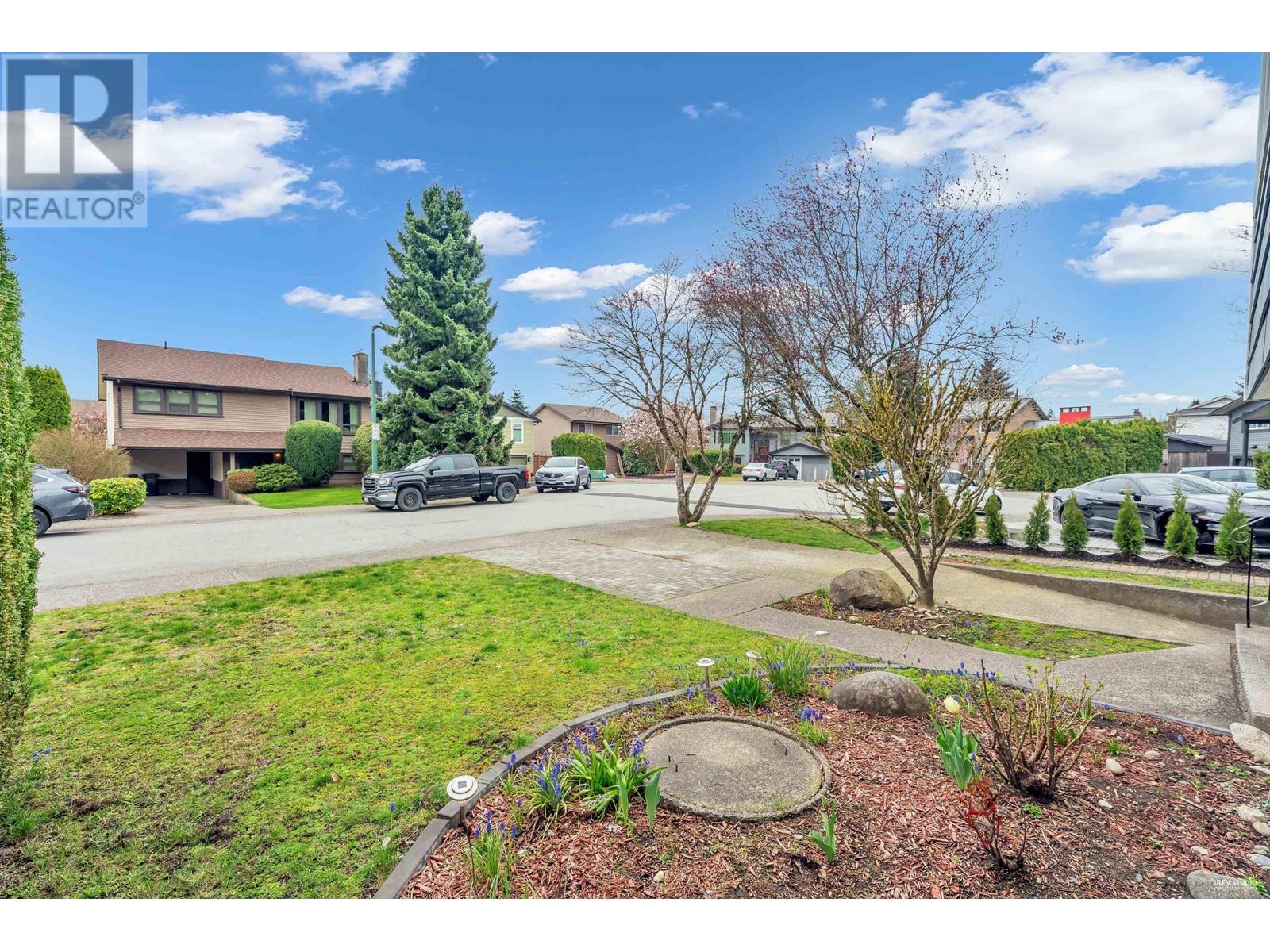 3225 Ballenas Court, Coquitlam, British Columbia  V3E 1T3 - Photo 37 - R2865439