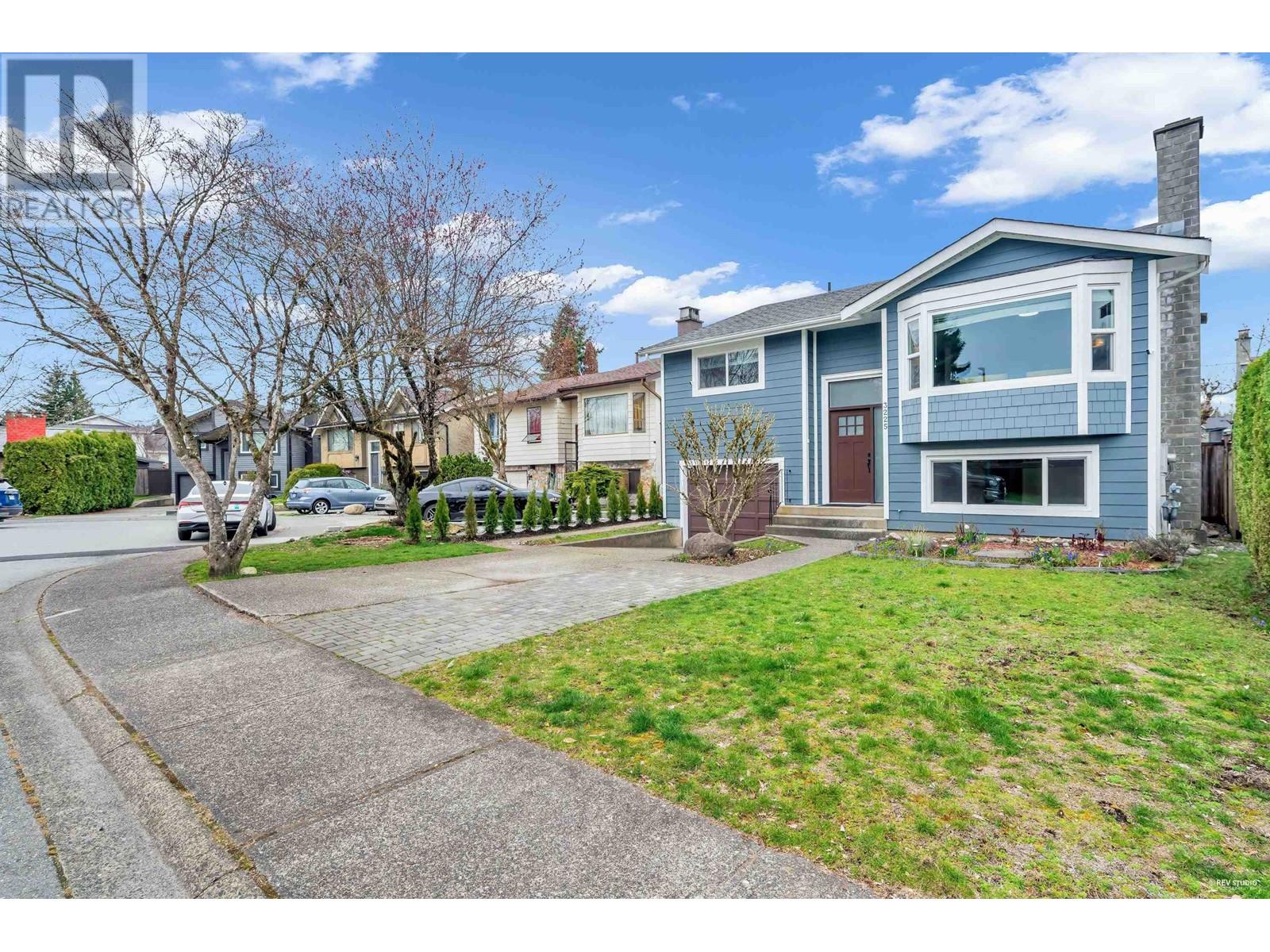 3225 Ballenas Court, Coquitlam, British Columbia  V3E 1T3 - Photo 39 - R2865439
