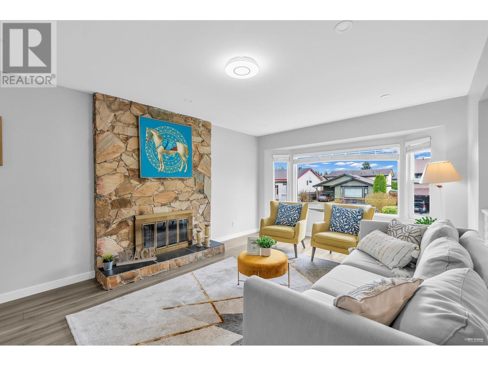 3225 Ballenas Court, Coquitlam, British Columbia  V3E 1T3 - Photo 7 - R2865439