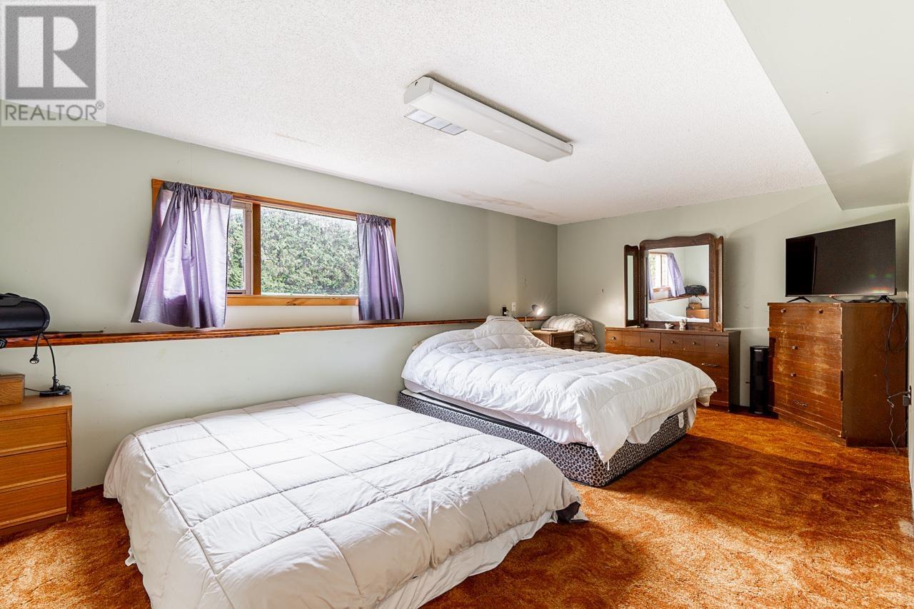 24765 Halnor Avenue, Maple Ridge, British Columbia  V4R 1J8 - Photo 16 - R2865447