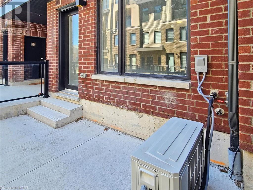 3405 Ridgeway Drive Unit# 27, Mississauga, Ontario  L5L 5T3 - Photo 9 - 40565408