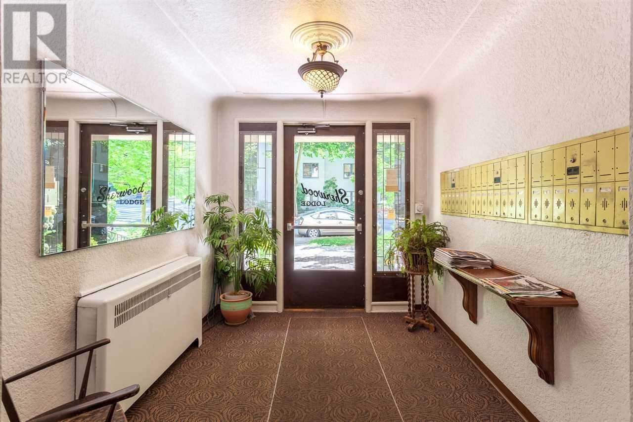 204 985 Jervis Street, Vancouver, British Columbia  V6E 2B7 - Photo 3 - R2865206