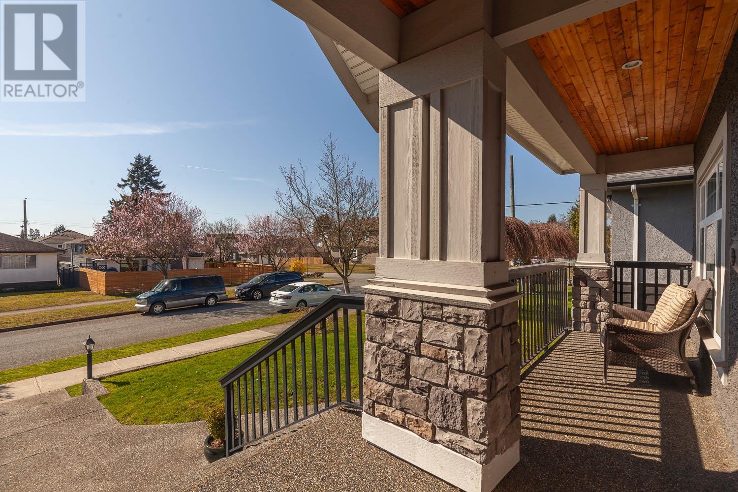 585 W 60th Avenue, Vancouver, British Columbia  V6P 1Z8 - Photo 2 - R2865469