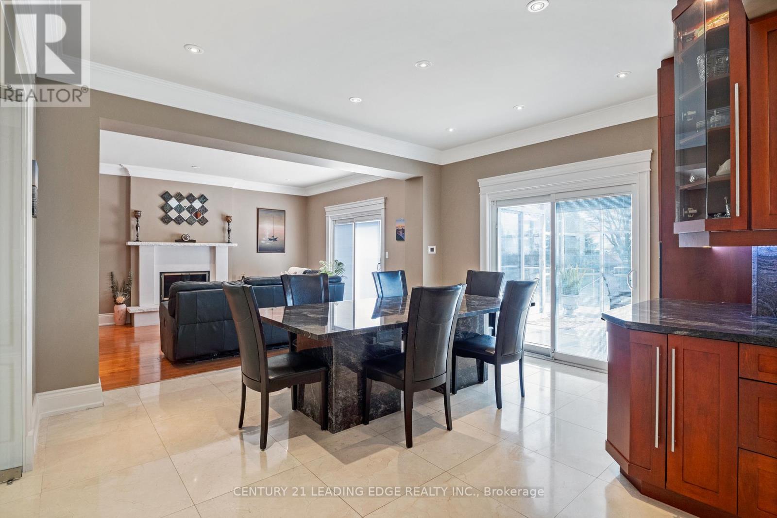 48 Raeview Drive, Whitchurch-Stouffville, Ontario  L4A 3G7 - Photo 6 - N8196442