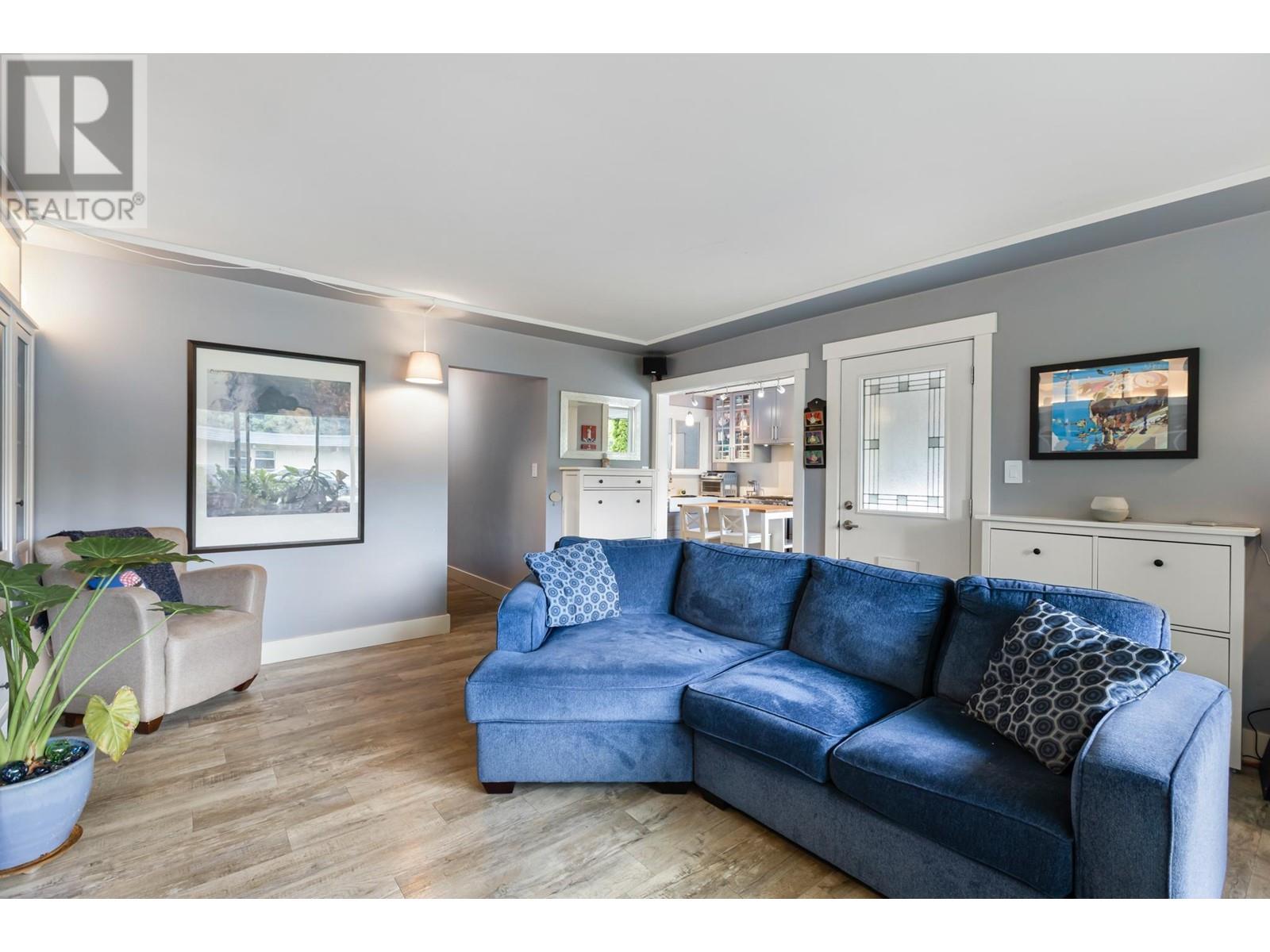 21256 River Road, Maple Ridge, British Columbia  V2X 2A8 - Photo 6 - R2864554