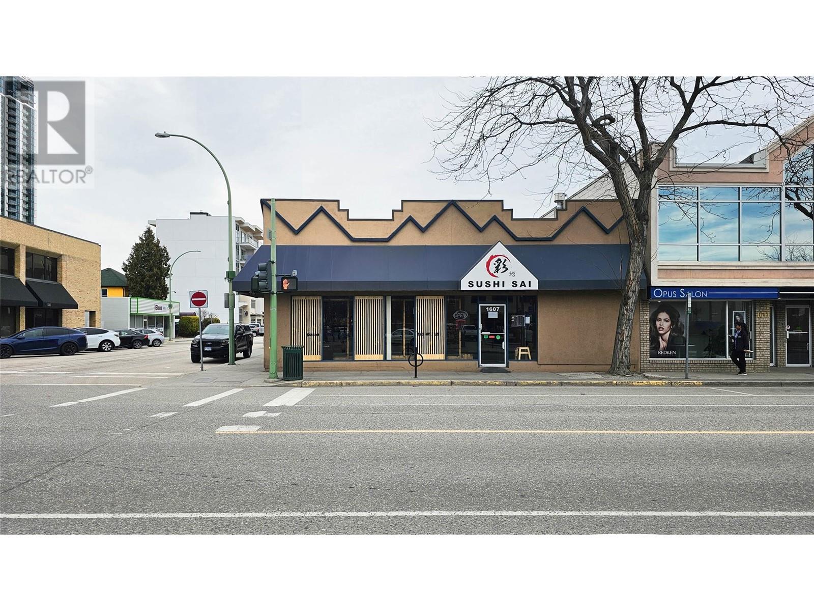 1607 Ellis Street, Kelowna, British Columbia  V1Y 2A8 - Photo 4 - 10308655