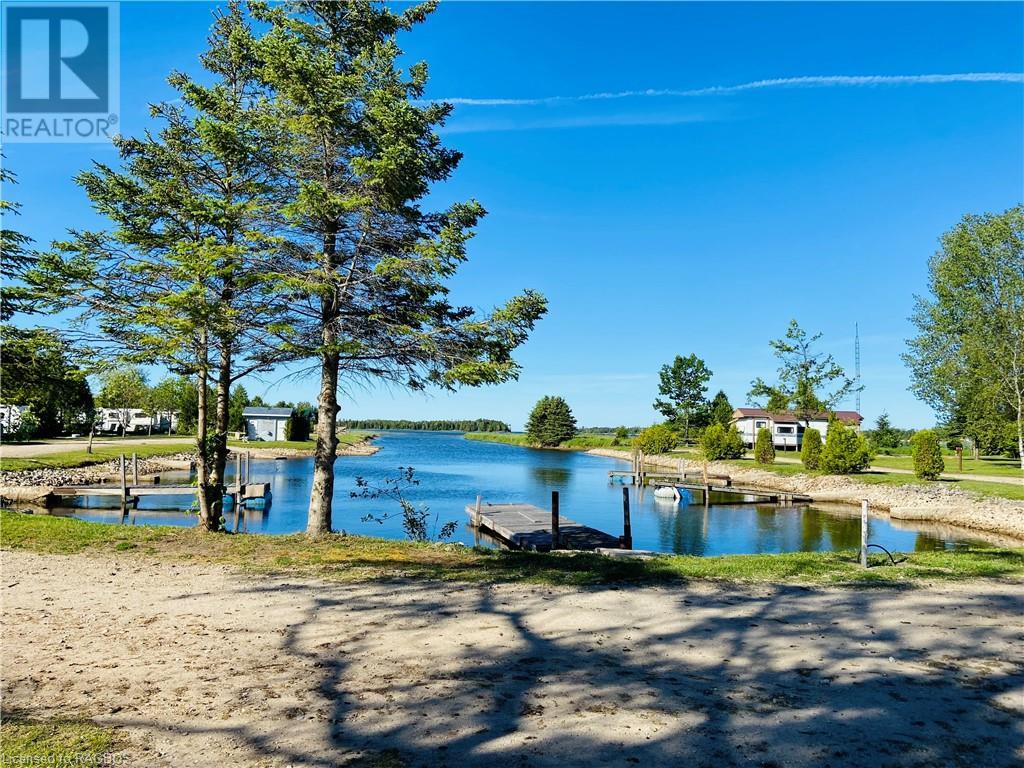 9 Tamarac Road Unit# 18, Stokes Bay, Ontario  N0H 2R0 - Photo 8 - 40134387