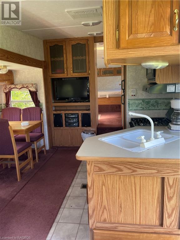 9 Tamarac Road Unit# 27, Stokes Bay, Ontario  N0H 2R0 - Photo 2 - 40288001