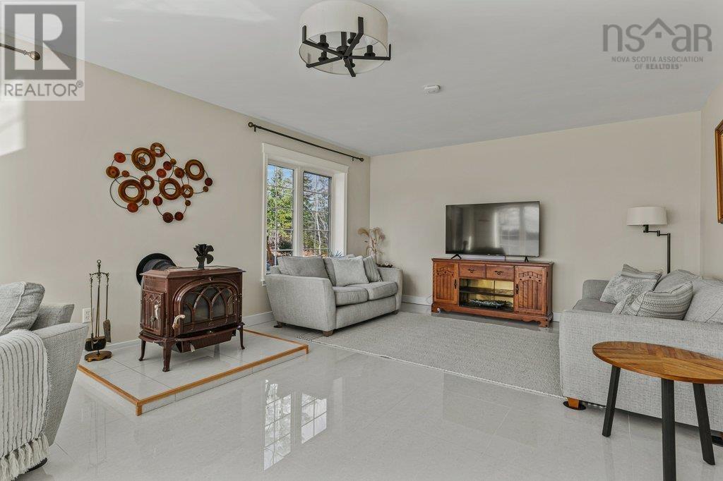 345 Clayton Drive, Hubbards, Nova Scotia  B0J 1T0 - Photo 8 - 202405800