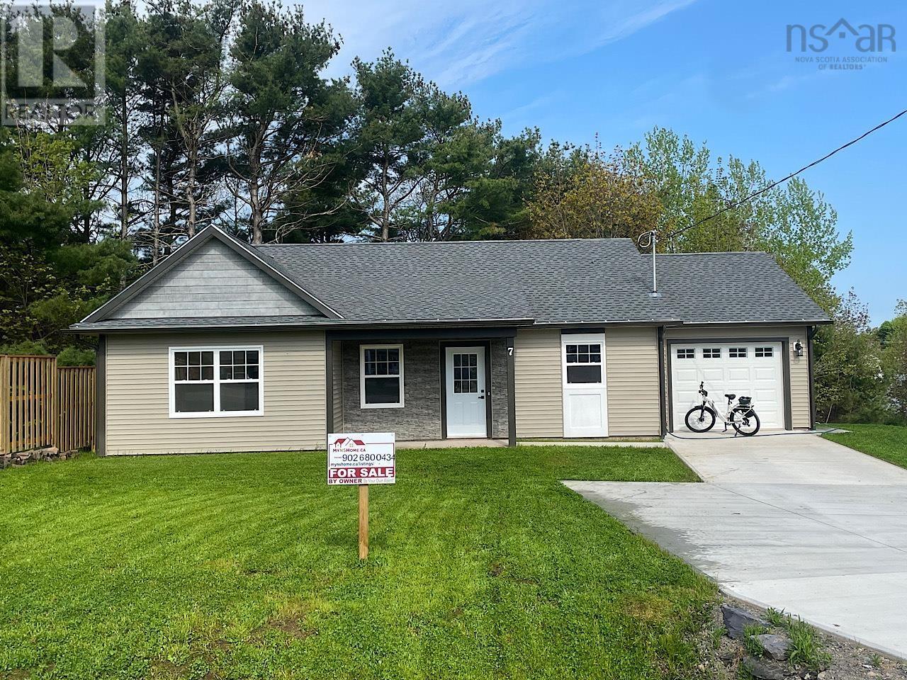 7 Daphne Court, New Minas, Nova Scotia  B4N 5J9 - Photo 1 - 202405894